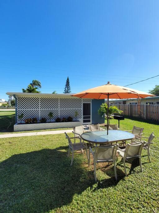 Uptown Cottage - Walk To The Beach And Restaurants Cocoa Beach Dış mekan fotoğraf